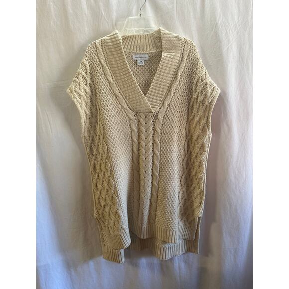 Liz Claiborne Cable Knit Sweater Vest – Size S/M (P2P 24”) - Picture 1 of 7